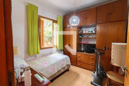 Casa à venda com 500m², 4 quartos e 4 vagas Casa à venda com 500m², 4 quartos e 4 vagasQuarto de Serviço