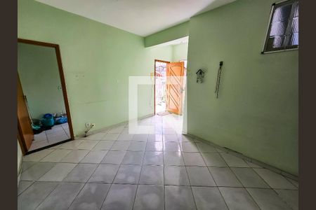 Sala de casa de condomínio à venda com 4 quartos, 150m² em Todos Os Santos, Rio de Janeiro