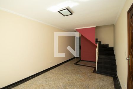 Sala de casa para alugar com 3 quartos, 165m² em Vila Irmaos Arnoni, São Paulo