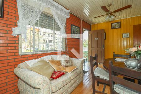 Sala de casa à venda com 2 quartos, 100m² em Vila Jardim, Porto Alegre