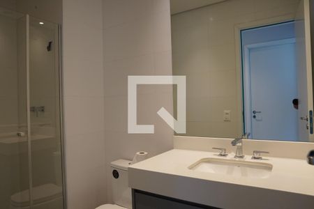 Banheiro de apartamento para alugar com 2 quartos, 71m² em Pinheiros, São Paulo