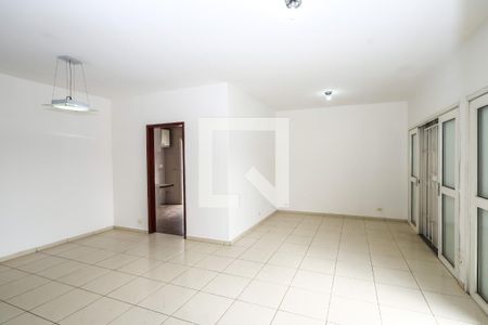 Sala de casa para alugar com 4 quartos, 200m² em Cursino, São Paulo