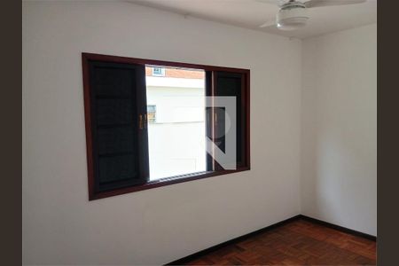 Casa à venda com 3 quartos, 221m² em Vila Ester (Zona Norte), São Paulo