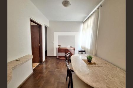 Apartamento à venda com 3 quartos, 110m² em Santa Tereza, Belo Horizonte