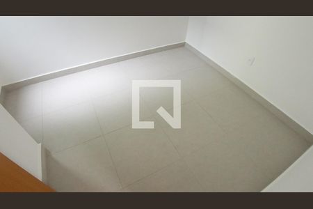 Quarto de casa à venda com 2 quartos, 75m² em Parque São Lucas, São Paulo