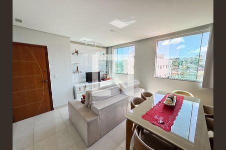 Sala de apartamento à venda com 3 quartos, 163m² em Santa Helena, Belo Horizonte