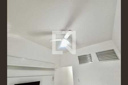 Sala de apartamento à venda com 1 quarto, 40m² em Copacabana, Rio de Janeiro