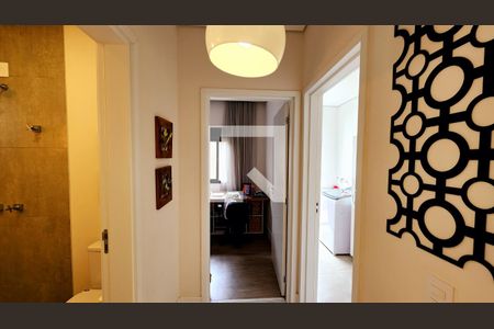 Casa à venda com 250m², 4 quartos e 4 vagas Casa à venda com 250m², 4 quartos e 4 vagasCorredor