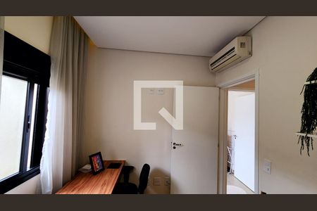 Casa à venda com 250m², 4 quartos e 4 vagas Casa à venda com 250m², 4 quartos e 4 vagasEscritório