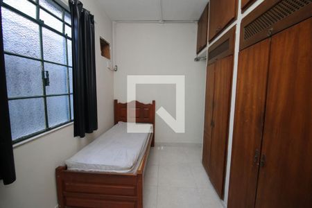 Quarto 1 de casa para alugar com 2 quartos, 50m² em Brás de Pina, Rio de Janeiro