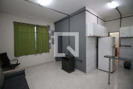 Sala de casa para alugar com 2 quartos, 50m² em Brás de Pina, Rio de Janeiro