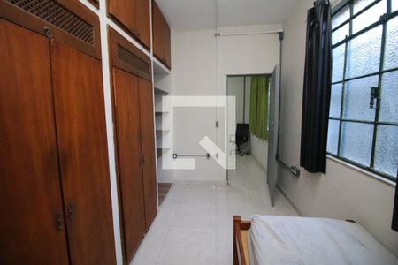 Quarto 1 de casa para alugar com 2 quartos, 50m² em Brás de Pina, Rio de Janeiro