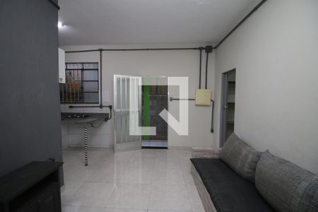 Sala de casa para alugar com 2 quartos, 50m² em Brás de Pina, Rio de Janeiro