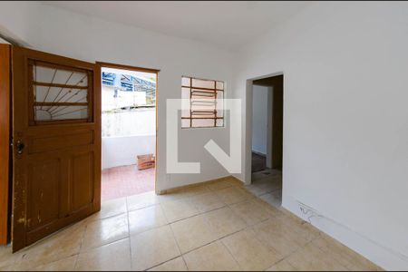 Sala de casa para alugar com 2 quartos, 65m² em São Pedro, Belo Horizonte