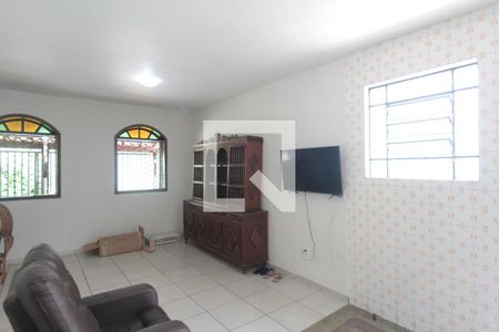 Casa Principal | Sala de casa à venda com 3 quartos, 360m² em Planalto, Belo Horizonte