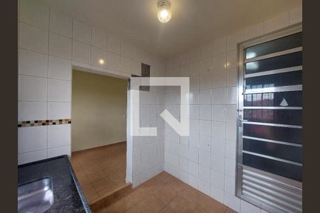 Sala/Cozinha de casa para alugar com 1 quarto, 40m² em Piraporinha, São Paulo