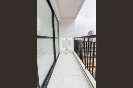 Varanda de kitnet/studio à venda com 1 quarto, 37m² em Vila Azevedo, São Paulo