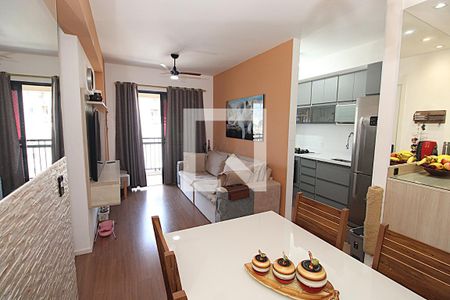 Sala de apartamento à venda com 3 quartos, 65m² em Del Castilho, Rio de Janeiro