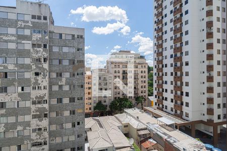 Sala - Vista de apartamento para alugar com 1 quarto, 42m² em Bela Vista, São Paulo