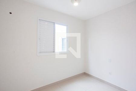 Quarto 2 de apartamento para alugar com 2 quartos, 78m² em Custódio Pereira, Uberlândia