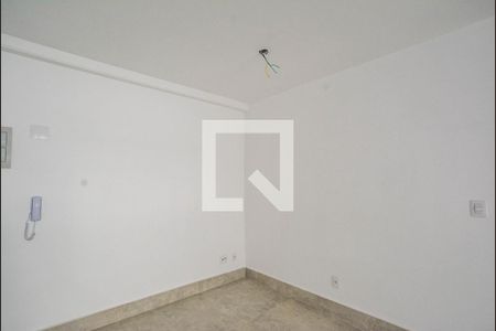 Sala de apartamento à venda com 2 quartos, 68m² em Parque das Nações, Santo André