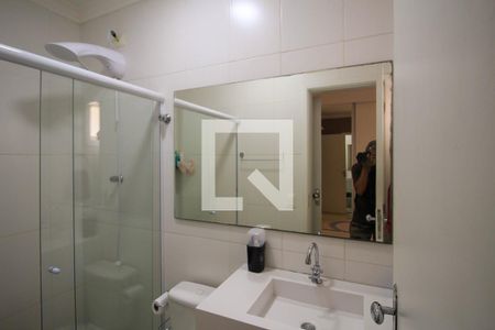 Casa à venda com 67m², 2 quartos e 1 vaga Casa à venda com 67m², 2 quartos e 1 vagaBanheiro da Suíte