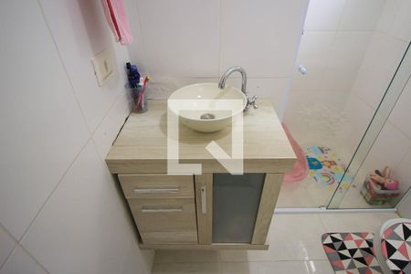 Casa à venda com 67m², 2 quartos e 1 vaga Casa à venda com 67m², 2 quartos e 1 vagaBanheiro da Suíte 2