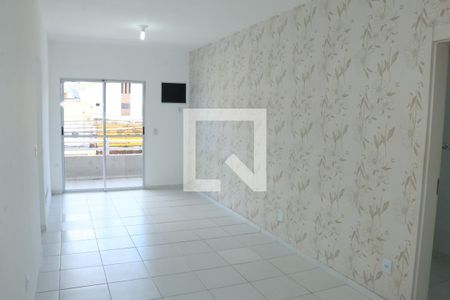 Sala de apartamento para alugar com 2 quartos, 76m² em Caonze, Nova Iguaçu