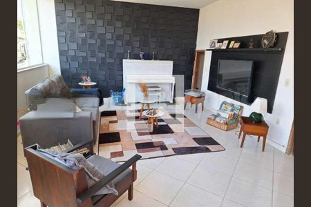 Casa à venda com 528m², 4 quartos e 3 vagas