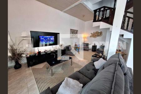 Casa à venda com 528m², 4 quartos e 3 vagas