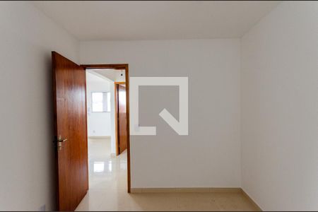 Quarto 1 de apartamento para alugar com 2 quartos, 40m² em Jaguará, São Paulo