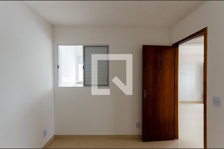 Quarto 1 de apartamento para alugar com 2 quartos, 40m² em Jaguará, São Paulo