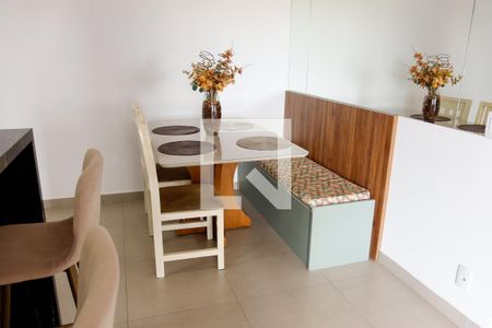 sala de apartamento à venda com 2 quartos, 64m² em Jardim das Flores, Osasco