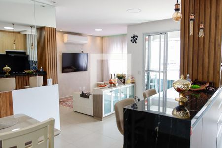 sala de apartamento à venda com 2 quartos, 64m² em Jardim das Flores, Osasco