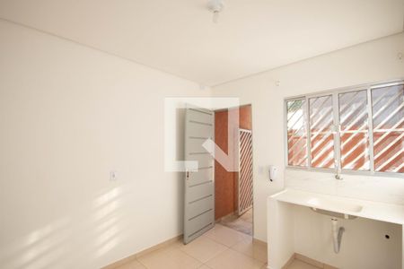 Sala/Cozinha de casa para alugar com 1 quarto, 42m² em Vila Ede, São Paulo