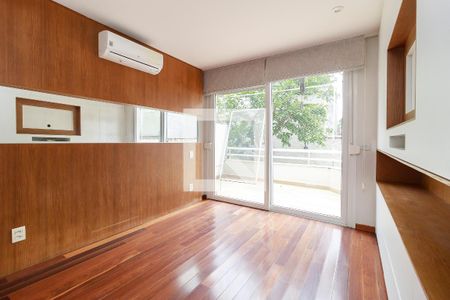 Suíte 1 de casa de condomínio à venda com 4 quartos, 390m² em Campo Belo, São Paulo