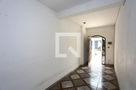 Hall de entrada de casa para alugar com 1 quarto, 65m² em Parque Monte Alegre, Taboão da Serra