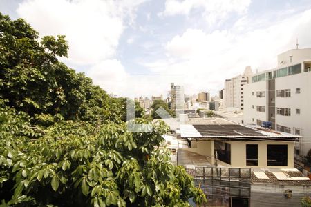 Sala - Vista de apartamento à venda com 4 quartos, 120m² em Sion, Belo Horizonte