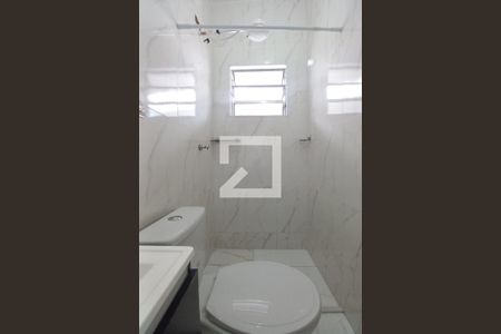 Banheiro de casa para alugar com 1 quarto, 18m² em Parque Camboriú, Campinas