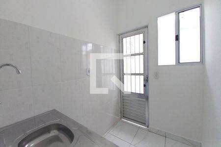 Cozinha de casa para alugar com 1 quarto, 18m² em Parque Camboriú, Campinas