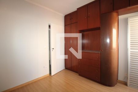 Quarto 1 de apartamento para alugar com 2 quartos, 80m² em Cambuí, Campinas