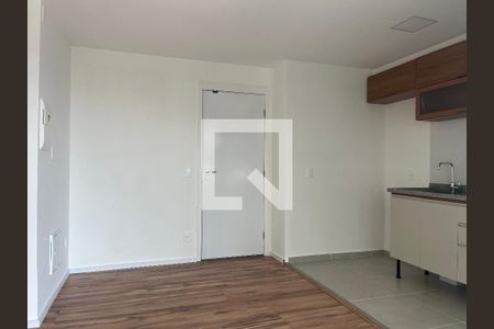 Sala e Cozinha Integrada de apartamento à venda com 2 quartos, 42m² em Barra Funda, São Paulo