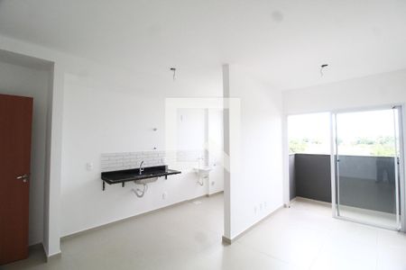 Sala de apartamento para alugar com 2 quartos, 48m² em Jardim Holanda, Uberlândia