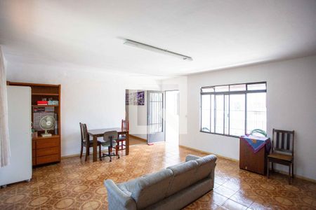 Casa para alugar com 2 quartos, 176m² em Piraporinha, Diadema