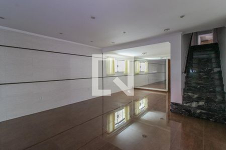 Sala de casa para alugar com 6 quartos, 322m² em Vila Dirce, Mauá