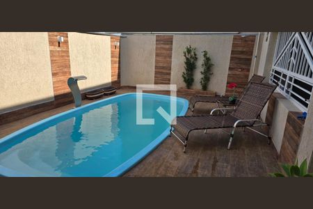 Casa à venda com 325m², 3 quartos e 5 vagas Casa à venda com 325m², 3 quartos e 5 vagasÁrea comum