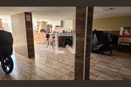 Casa à venda com 325m², 3 quartos e 5 vagas Casa à venda com 325m², 3 quartos e 5 vagasÁrea comum