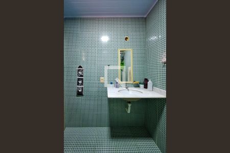 Casa para alugar com 80m², 2 quartos e 1 vaga Casa para alugar com 80m², 2 quartos e 1 vagaBanheiro Social