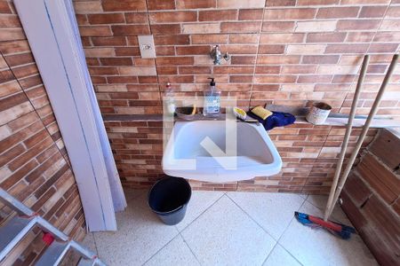 Casa para alugar com 80m², 2 quartos e 1 vaga Casa para alugar com 80m², 2 quartos e 1 vagaÁrea de Serviço