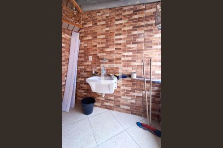 Casa para alugar com 80m², 2 quartos e 1 vaga Casa para alugar com 80m², 2 quartos e 1 vagaÁrea de Serviço